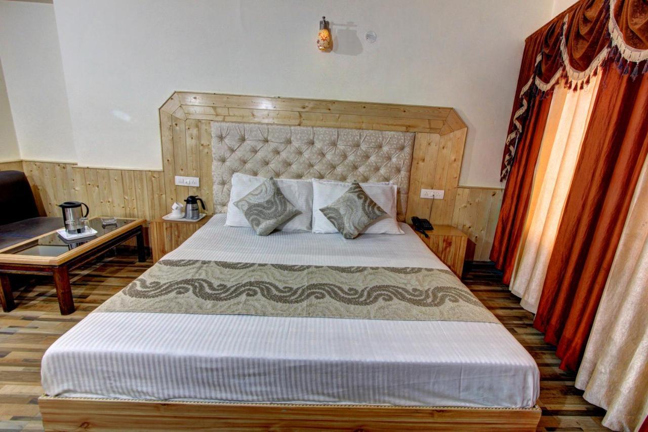 Hotel Highway Inn 马拉里 外观 照片