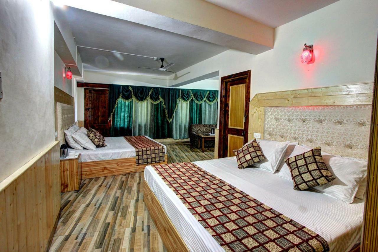 Hotel Highway Inn 马拉里 外观 照片